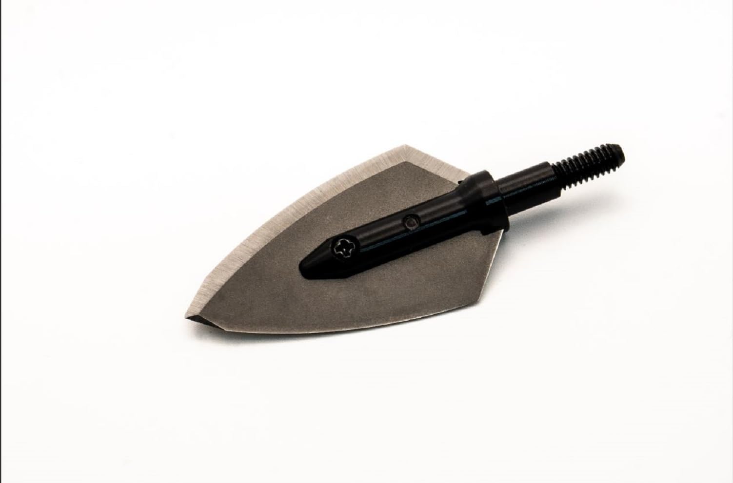 Magnus Single Bevel 2-Blade Arrow Broadhead (150 grain), Silver