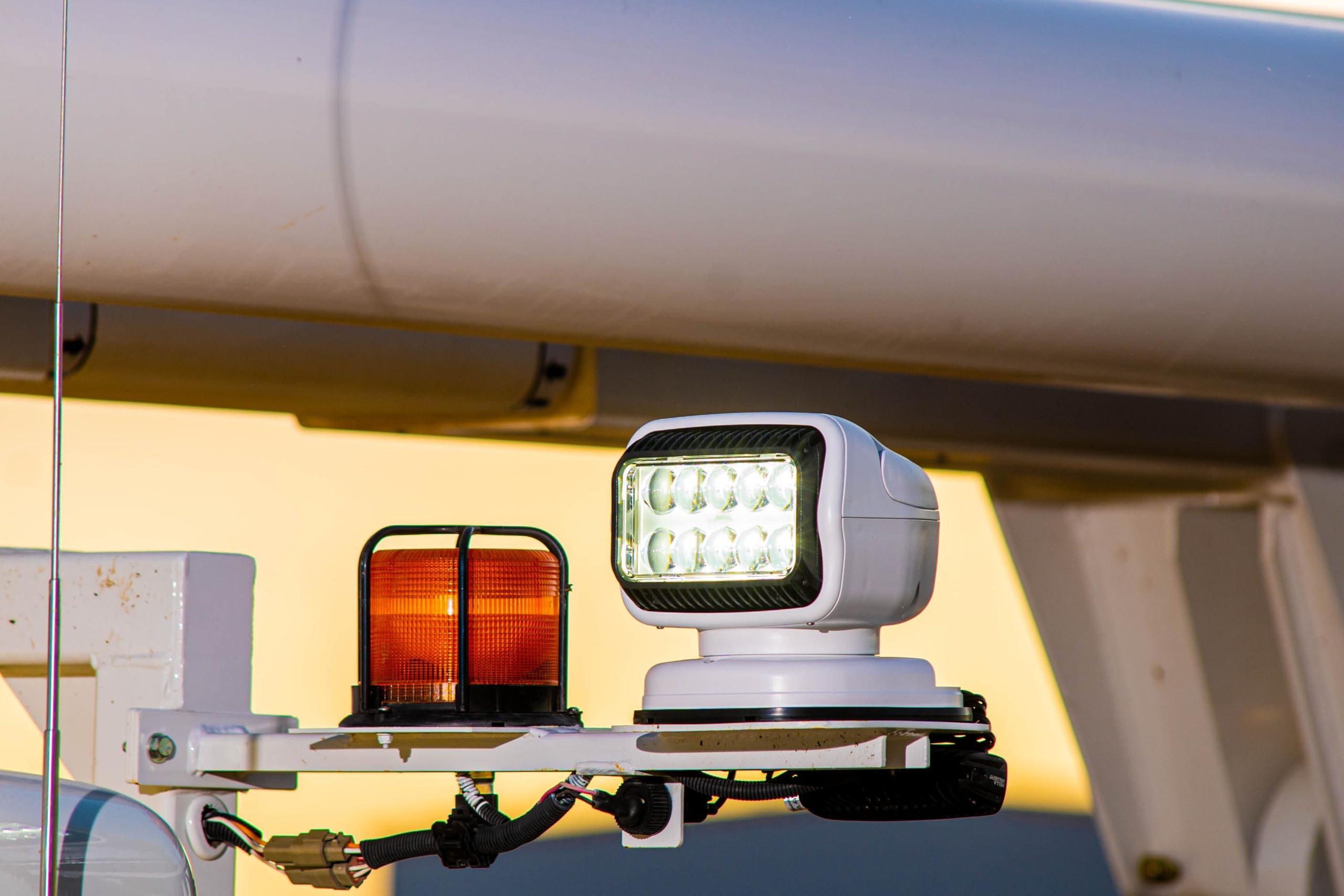 Golight GT Series | 79008GT LED Hybrid, Portable Light with Permanent Mounting Shoe, Wireless Handheld Remote, White