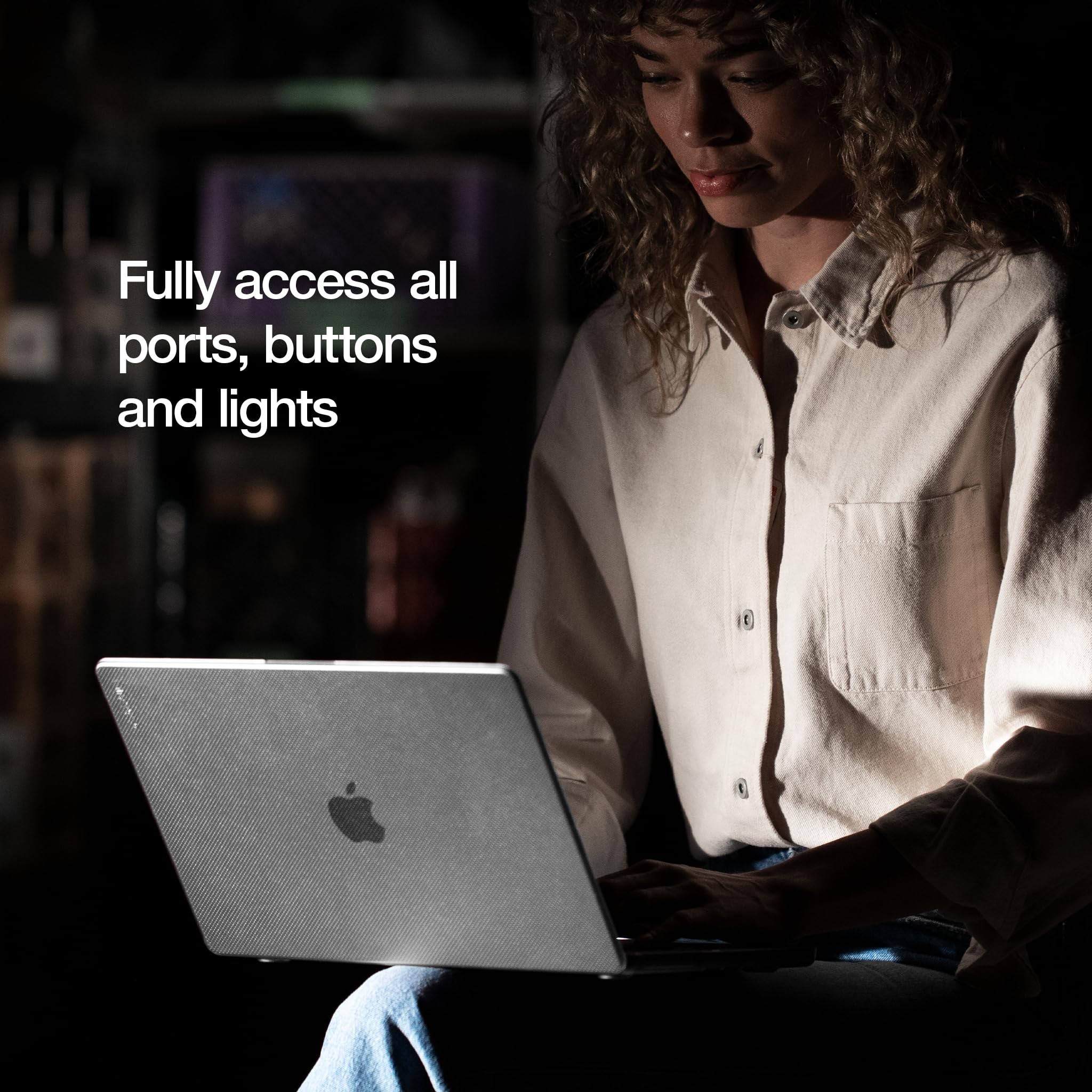 Incase Dots Hardshell with Makrolon® - MacBook Air 13 inch Case - M5 2026, M4 2025, M3 M2 2024-2022 - MacBook Case, Laptop Cover, Protective Hard Shell, Scratch Resistant, Lightweight (Clear)
