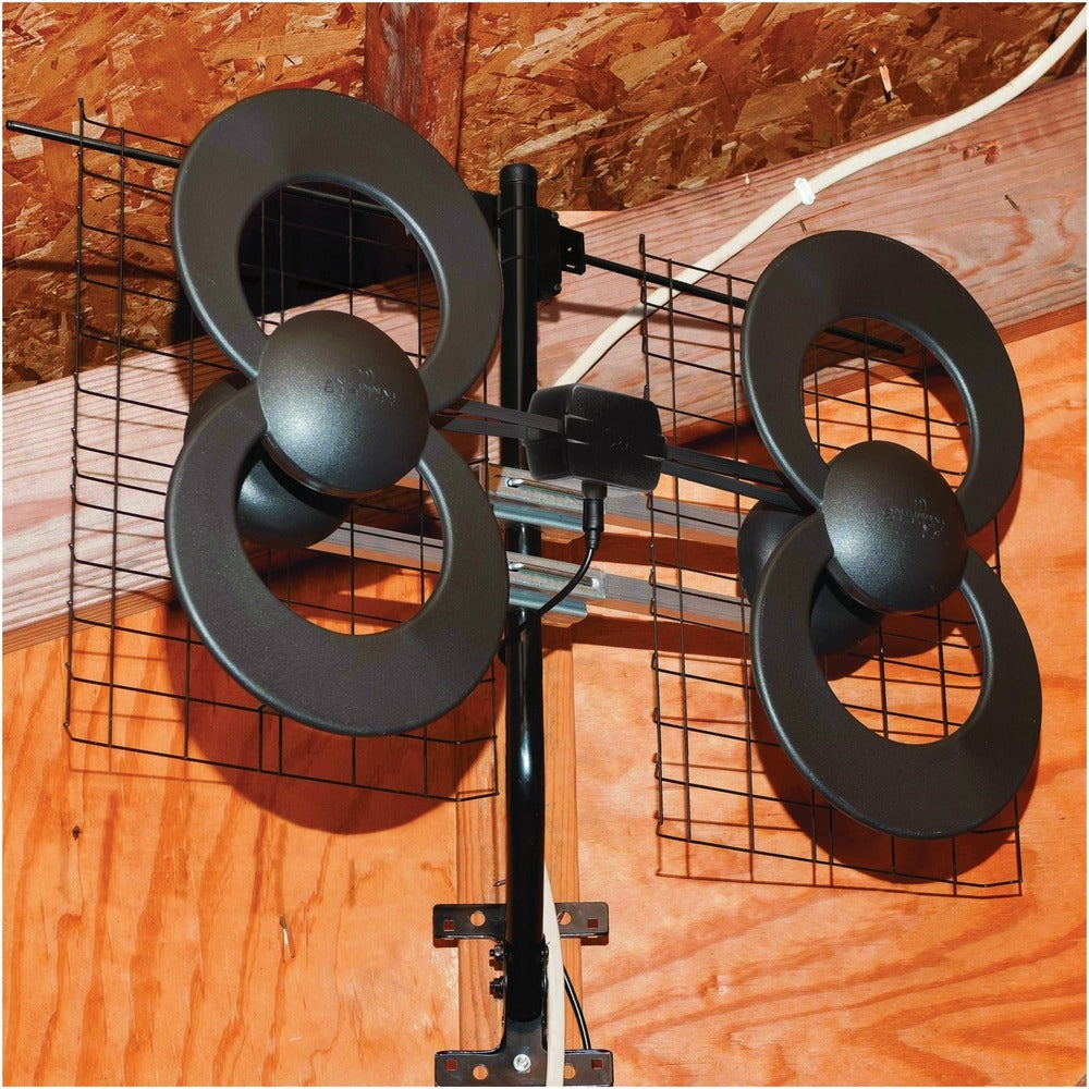 Antennas Direct C4-V-CJM Indoor/Outdoor HDTV Antenna with Mount