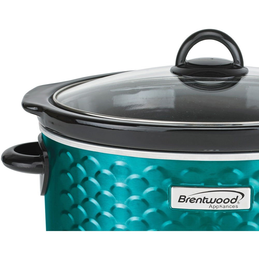 Brentwood SC-140BL 4.5 Quart Slow Cooker with Scallop Pattern in Blue