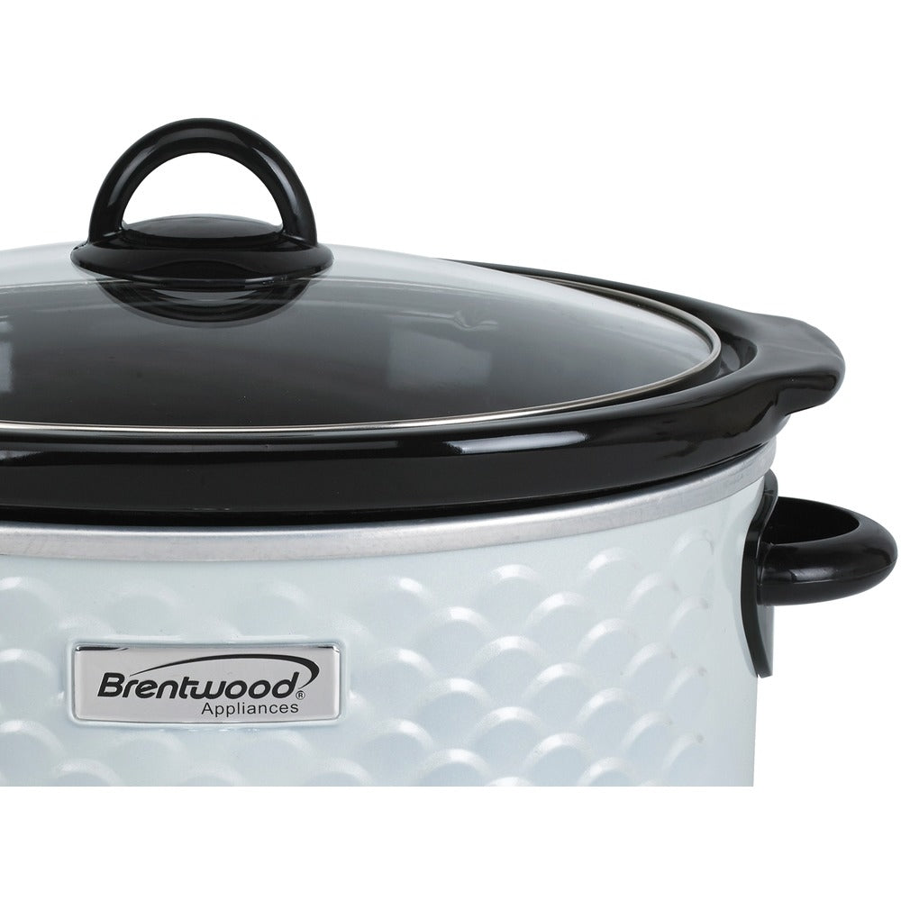 Brentwood SC-140W Slow Cooker with 4.5 Quart Capacity in White