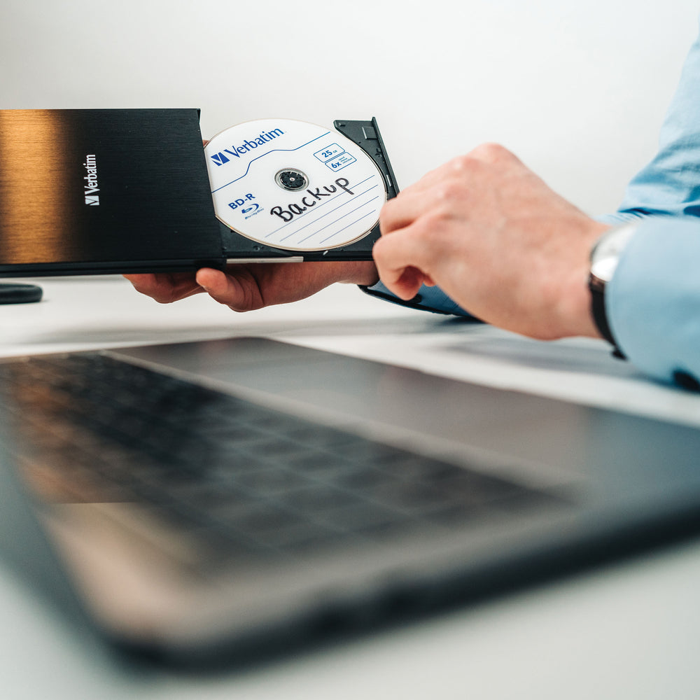 Verbatim 43888 UHD 4K Slimline Blu-Ray Writer External USB 3.1